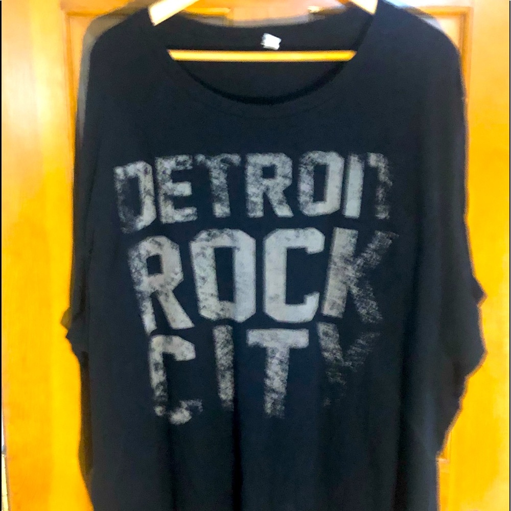 MADE IN DETROIT brand “Detroit Rock City” softbrushed Cotton tee. 3XL. Light use